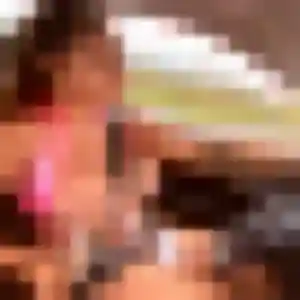 Suzanne, fille de 27 ans cherche plan cul à Valframbert