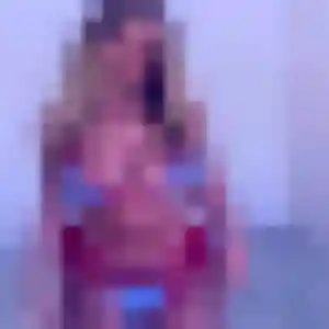 Charmante Charline, 31 ans à Vallères - la contacter