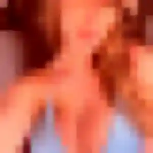 Découvre Ameline, 30 ans à Valmont en privé