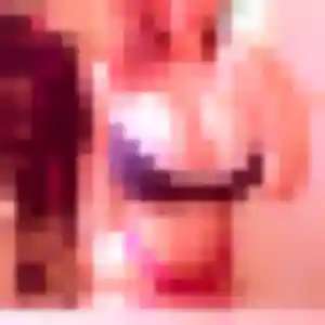 Découvre Laura, 32 ans à Valmont en privé