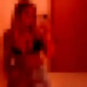 Iris, 35 ans, connectée à Valros pour un plan cul