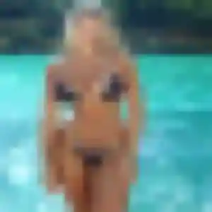 Charmante Yannick, 25 ans à Vanosc - voir sa photo