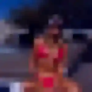 Sexy Chloe, 39 ans à Varetz - la contacter