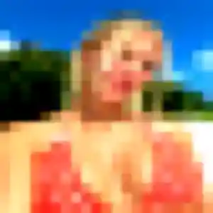 Elsa, 27 ans, dispo pour plan cul à Venizel
