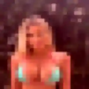 Rejoins Stephanie, 35 ans à Villemontais en privé