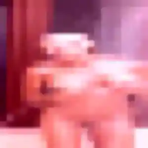 Photo de Adeline à Villette-lès-Dole (32 ans) - plan cul anonyme