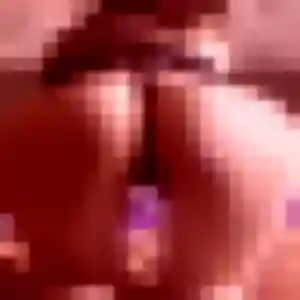 Eva, femme de 26 ans propose plan cul à Viriat
