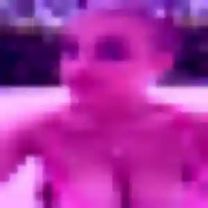 Charmante Adele, 24 ans à Vouvant - la contacter