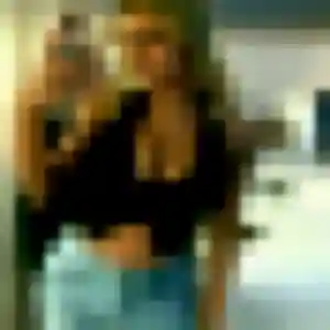 Gwenaelle, 40 ans, en ligne à Vuillecin pour un plan cul