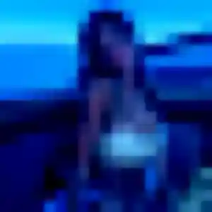 Cindy, 26 ans, en ligne à Ytrac pour une rencontre coquine